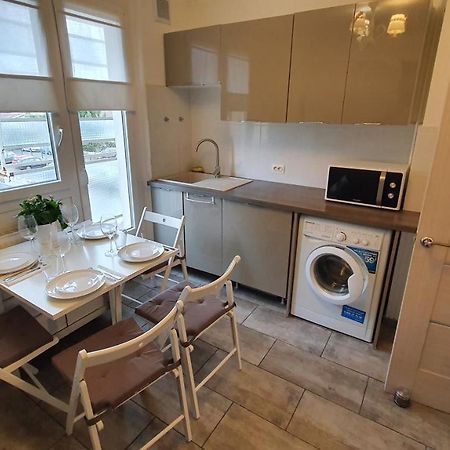 Appartement Avec Parking Gratuit Proche De Village De Marque Bourgoin-Jallieu Екстериор снимка